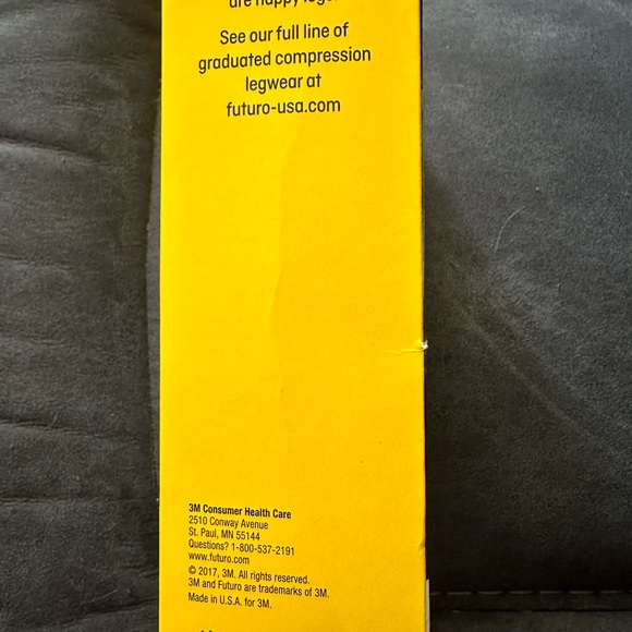 Anti-embolism thigh stockings - Picture 5 of 8